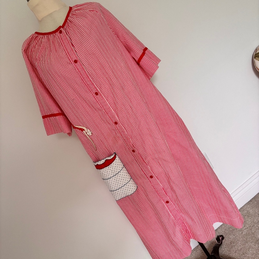 Models Coat Vintage Red Stripe House Dress with appliqué
